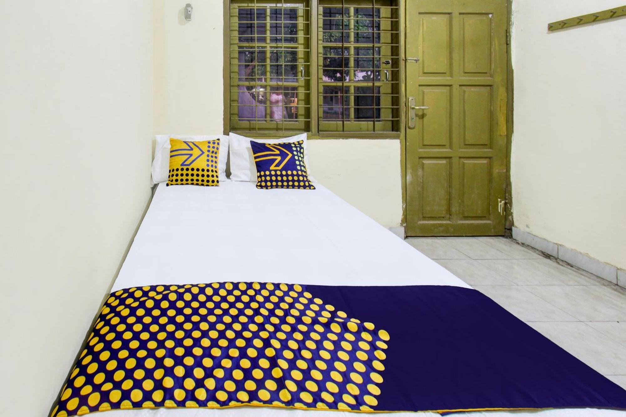 فندق Oyo Life 93284 Kos Cendana Raya ماتارام المظهر الخارجي الصورة