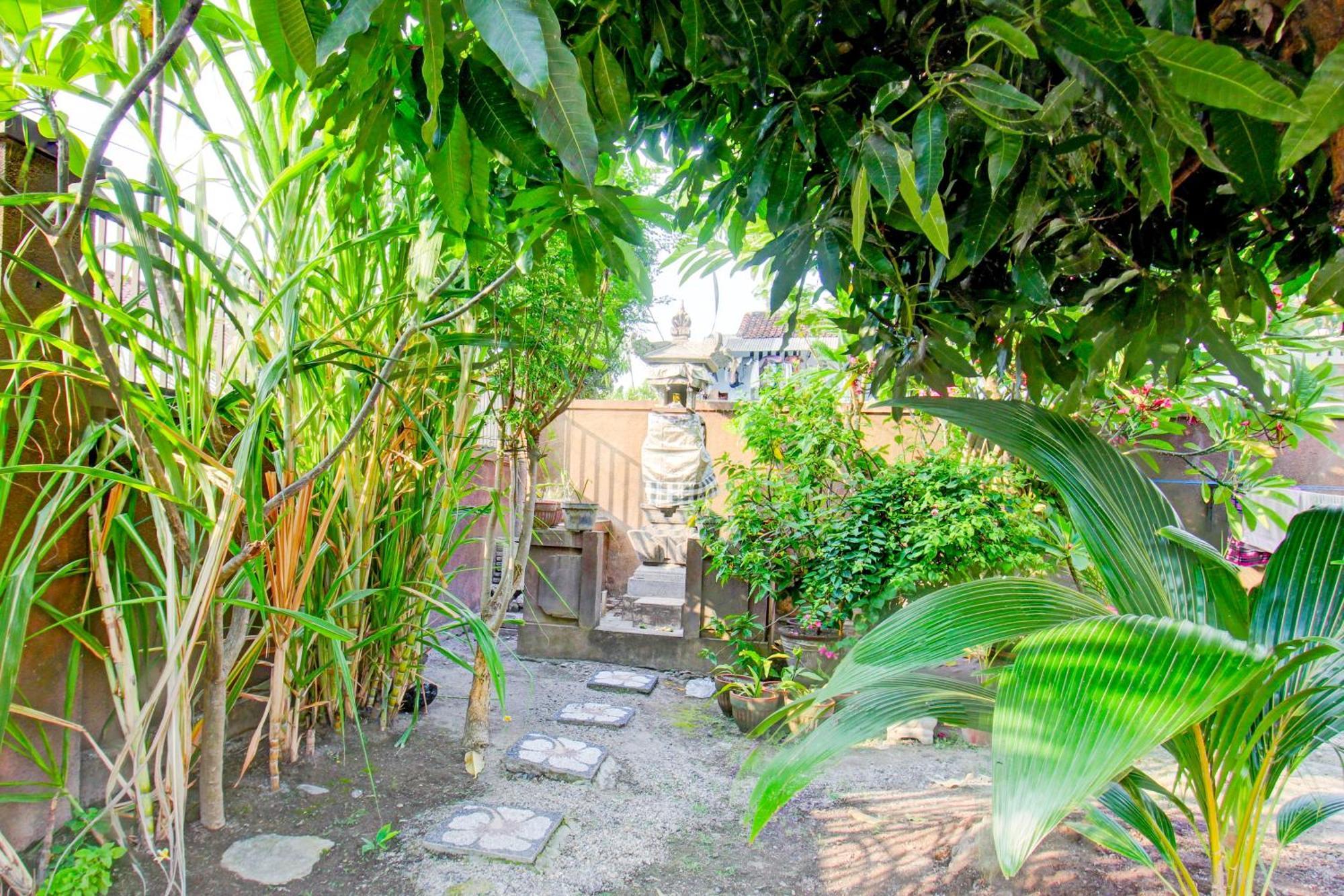 فندق Oyo Life 93284 Kos Cendana Raya ماتارام المظهر الخارجي الصورة